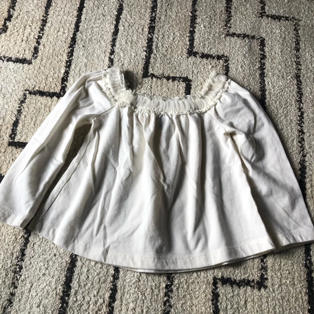 Baby Gap girls top with lace trim